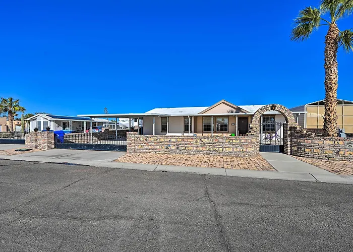 Yuma Vacation W/ Yard & Grills!