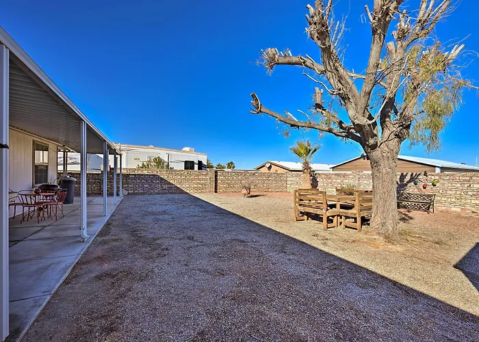 Yuma Vacation W/ Yard & Grills! Holiday home Fortuna